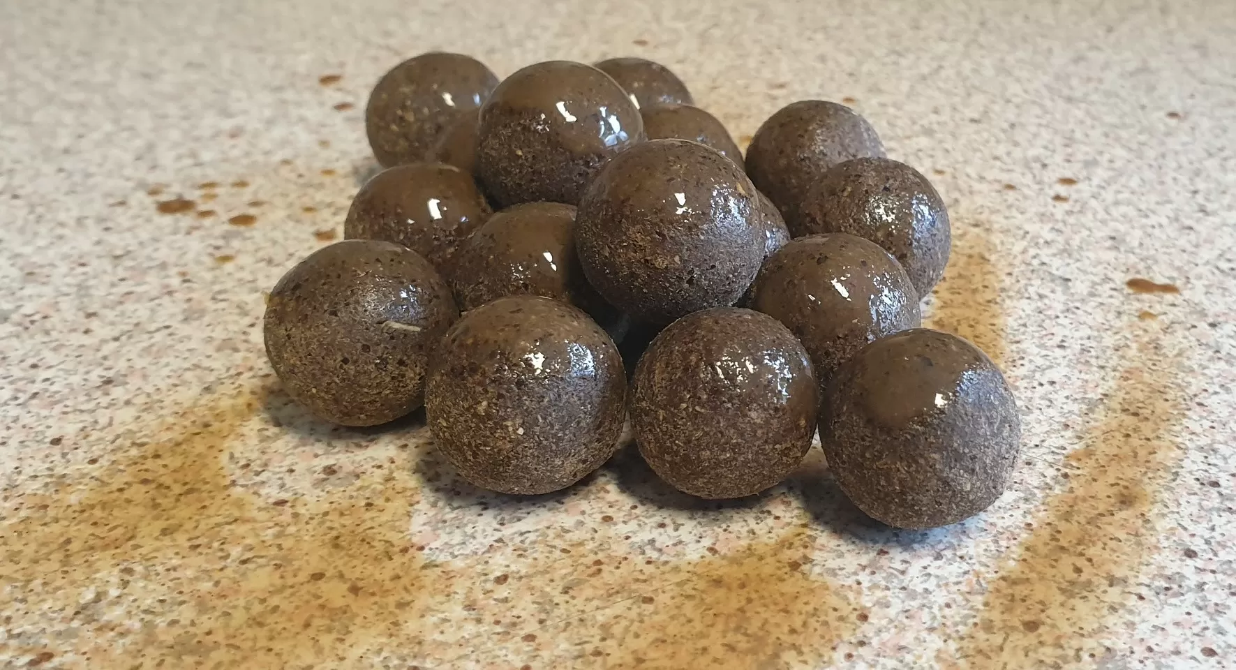 Hengelsport Vught Hemp 'N Halibut 20mm Bulkdeal 60kg 3 Hengelsport Vught Hemp 'N Halibut 20mm Bulkdeal 60kg